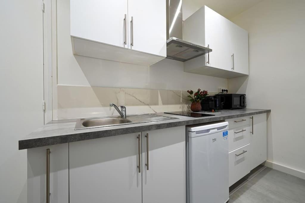 Appartement Fresh & Floral - Large Studio For 4 - Batignolles *